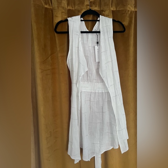 BCBGeneration white 2 piece shorts set (originally sold separately) - Picture 4 of 6